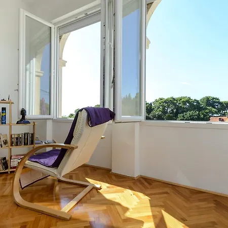 דירה Seven